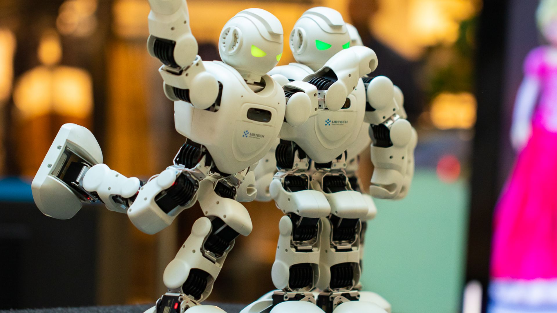 Алгоритъм на Google позволява роботите да се учат да ходят