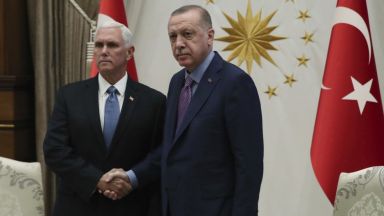 Турция спира военната операция в Сирия за 120 часа, САЩ се отказват от нови санкции