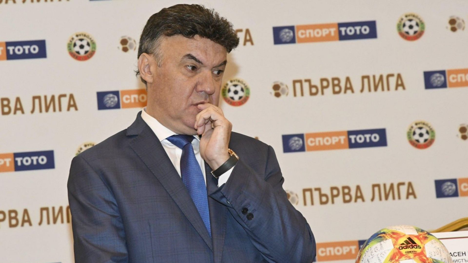 Шефът на ФИФА благодари на Борислав Михайлов