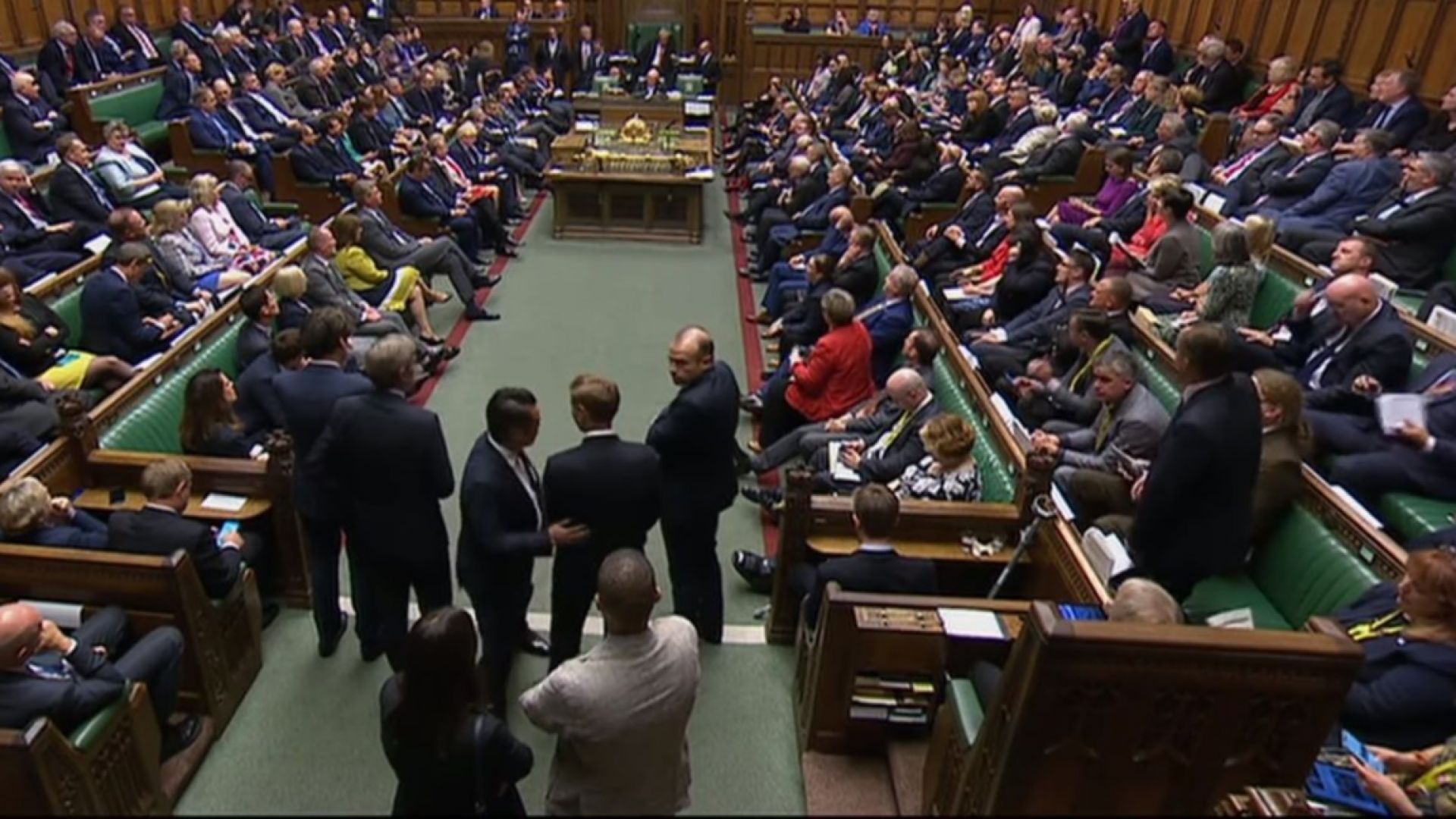 Британският министър председател Борис Джонсън загубил всички важни гласувания в парламента