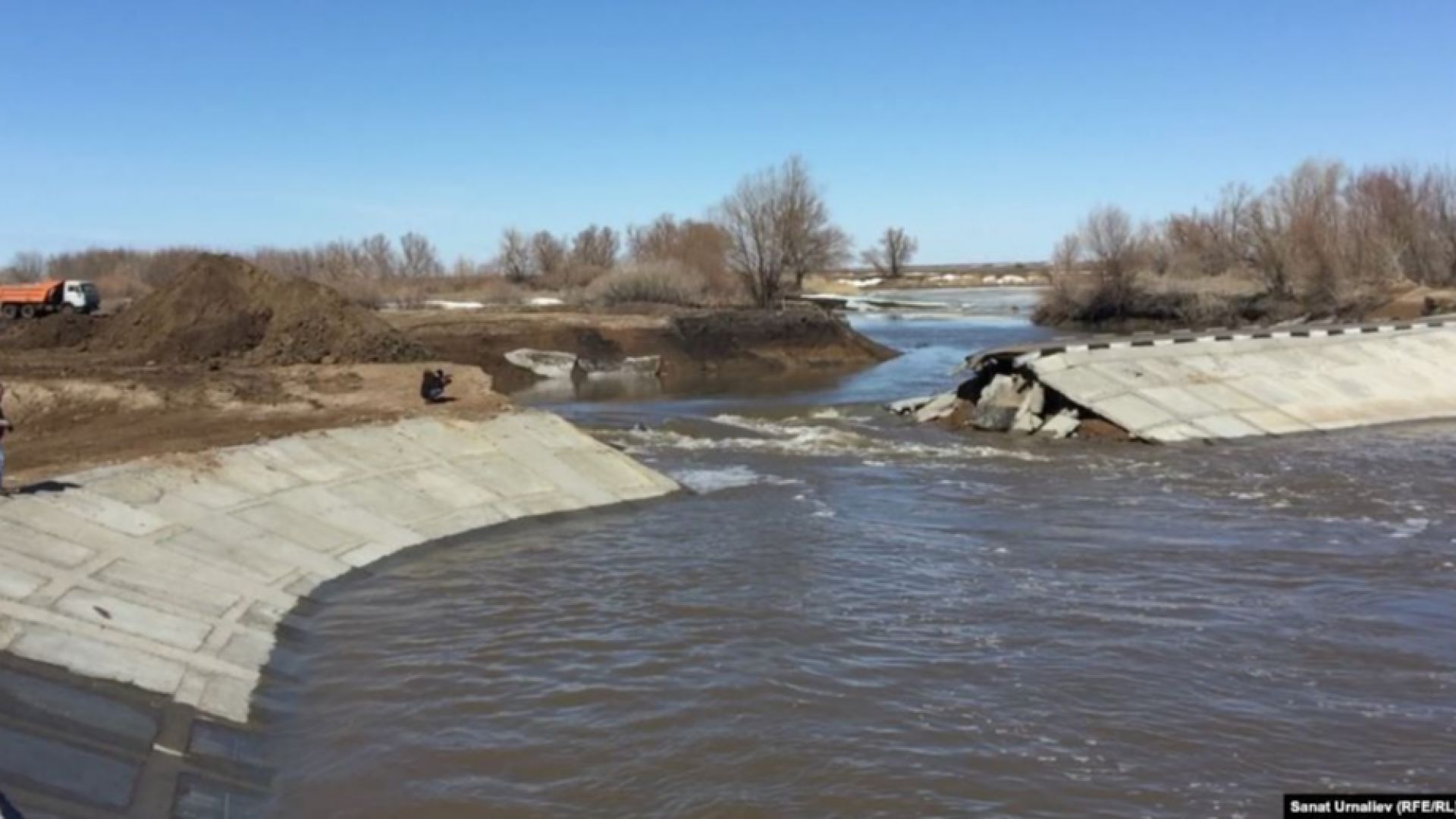 Шест души загинаха а 14 пострадаха в резултат на скъсана