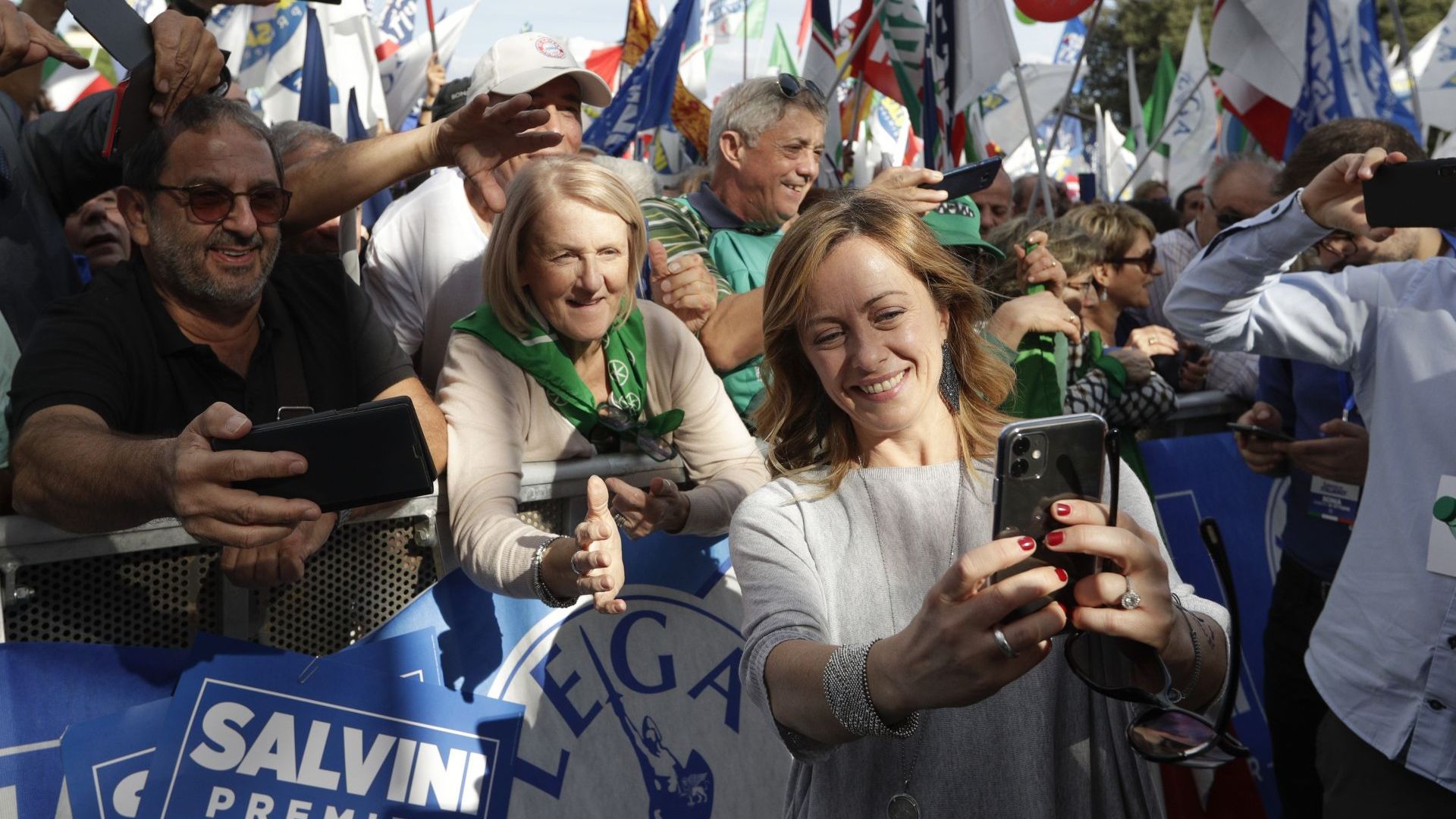 Лидерът на италианската крайна десница Матео Салвини оглави днес голям