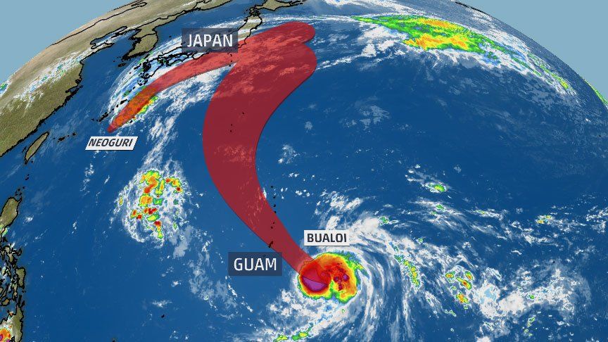 Още два тайфуна едновременно на път към Япония