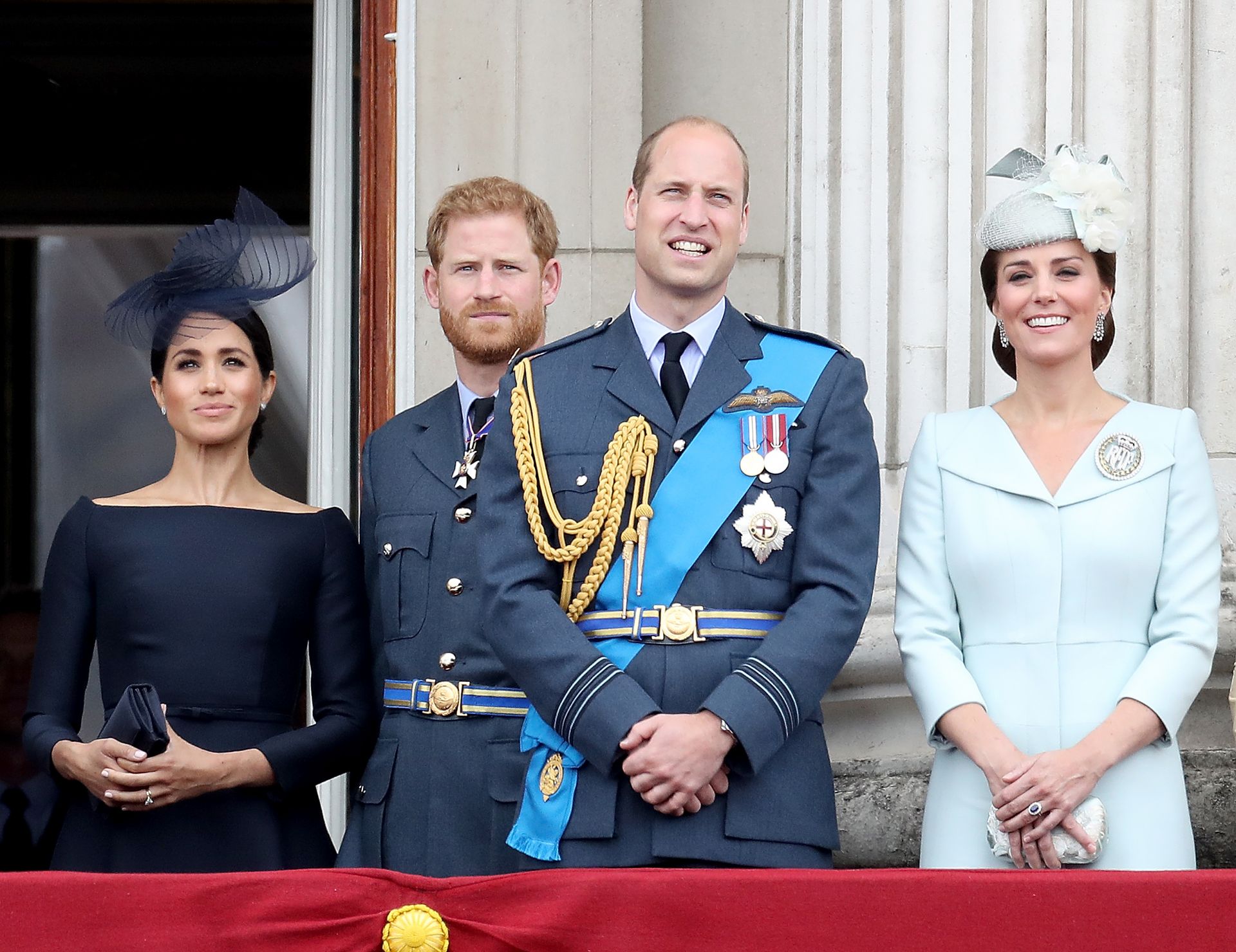 принц Уилям и принц Хари със съпругите си