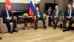 Защо Путин и Ердоган са големите печеливши след Сочи? Владимир Чуков пред Dir.bg
