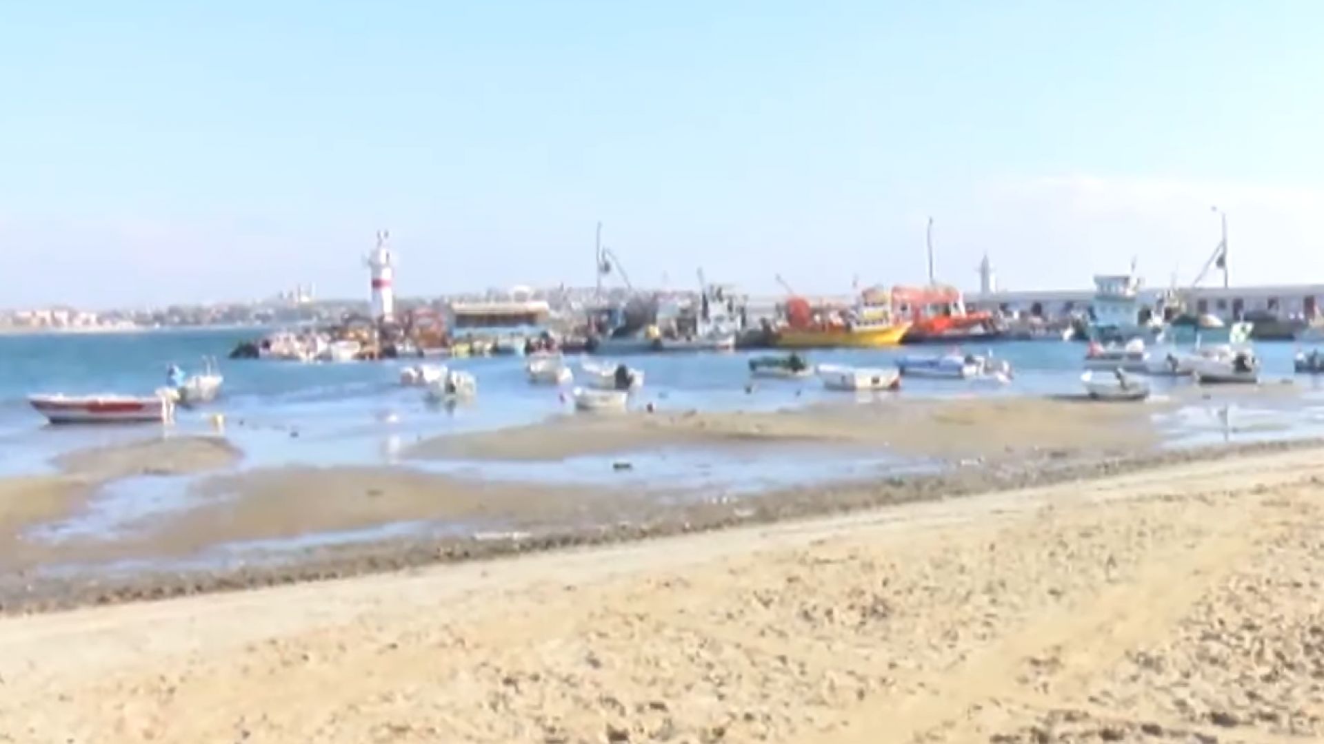 Морето при северозападния турски окръг Текирдаг се отдръпна на 25