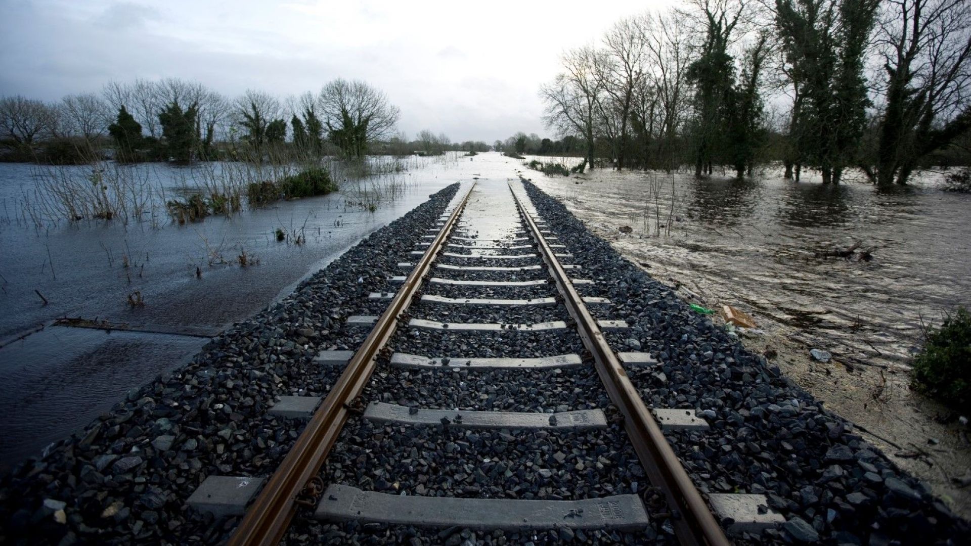 Високоскоростните влакове между Франция и Барселона бяха спрени след като