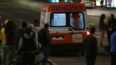 Кола на НСО блъсна 14-годишно момче близо до КАТ в София, лекари се борят за живота му