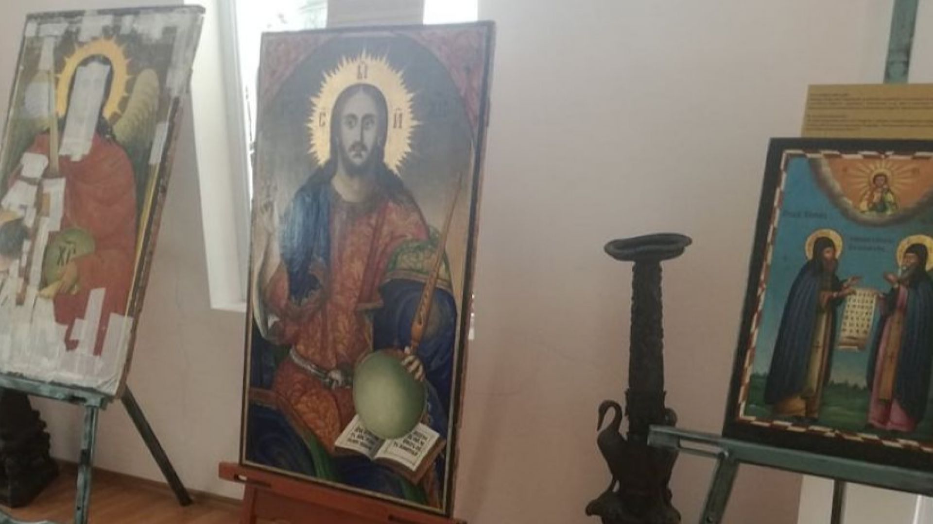 Шест големи царски икони които се съхраняват в бургаския музей