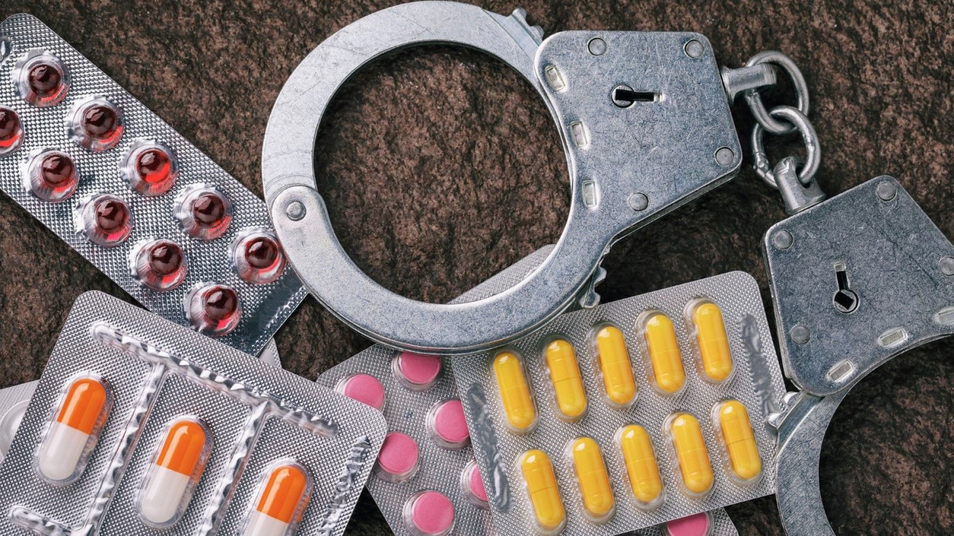 Водещият на Панорама по БНТ Бойко Василев без негово знание