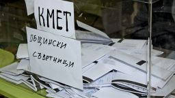 Вижте кой колко печели в София според социологическите агенции