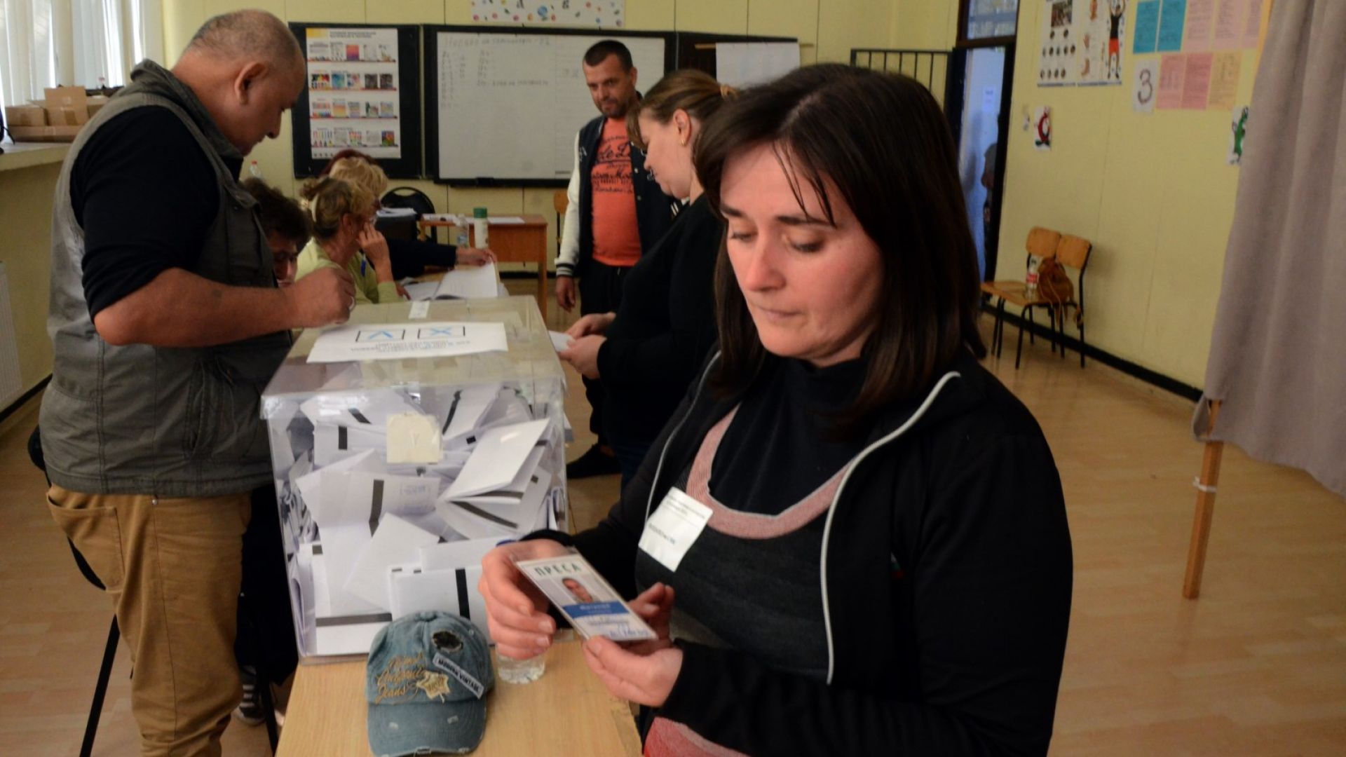 Фоторепортерът на Dir bg Иван Григоров беше възпрепятстван да извърши служебните