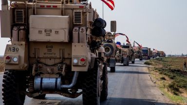 Тръмп разреши спорна военна мисия за охрана на петролни находища в Източна Сирия
