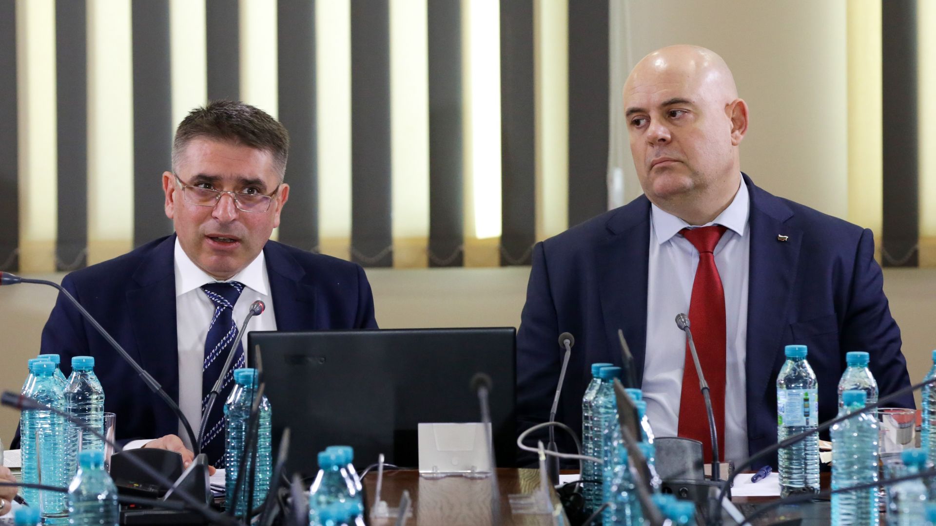 Има ли "огромно влияние" премиерът върху ВСС
