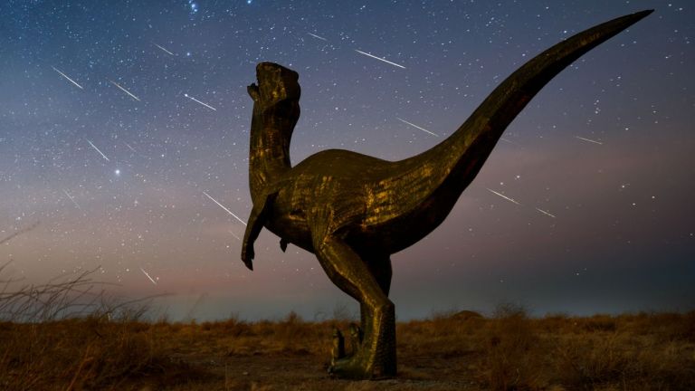 Дори и без метеорит динозаврите щяха да изчезнат 