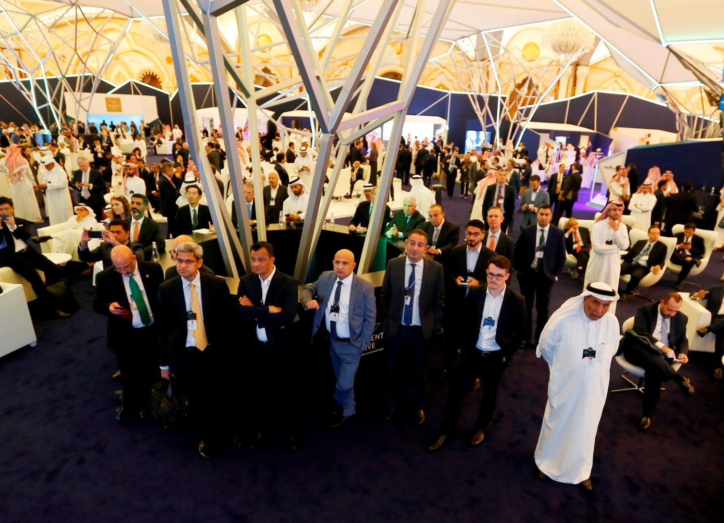 Инвестиционният форум в Саудитска Арабия събра около 6000 представители на бизнеса и политиката