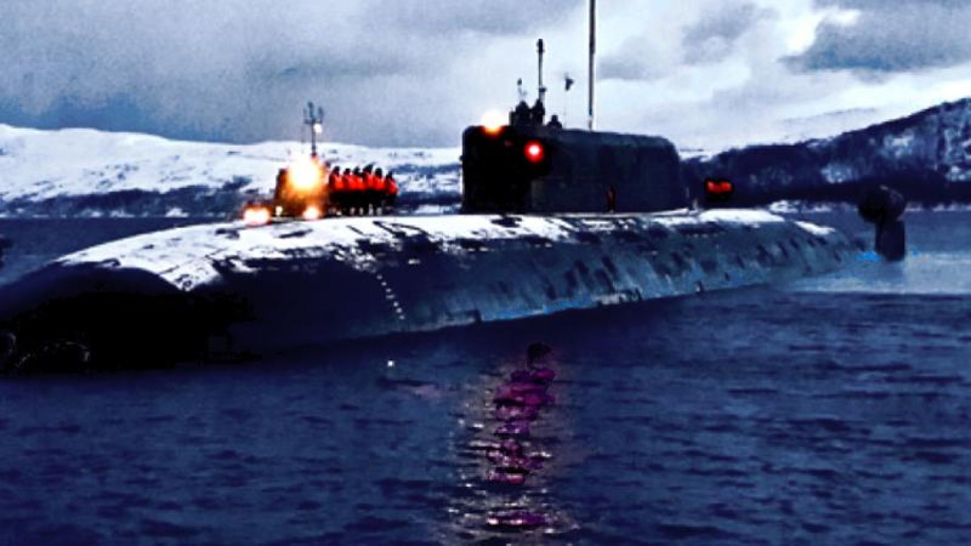 Русия започна в северния Атлантически океан най големите маневри с подводници