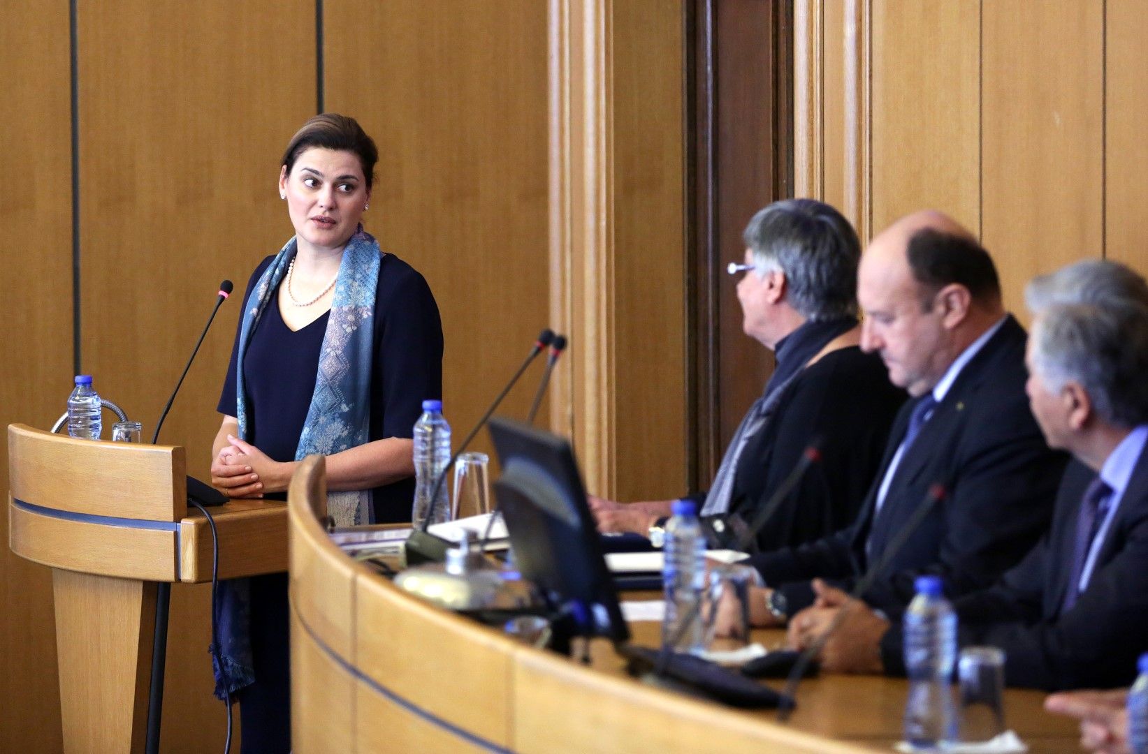 Заместник - министърът на образованието Карина Ангелиева по време на тържественото честване 