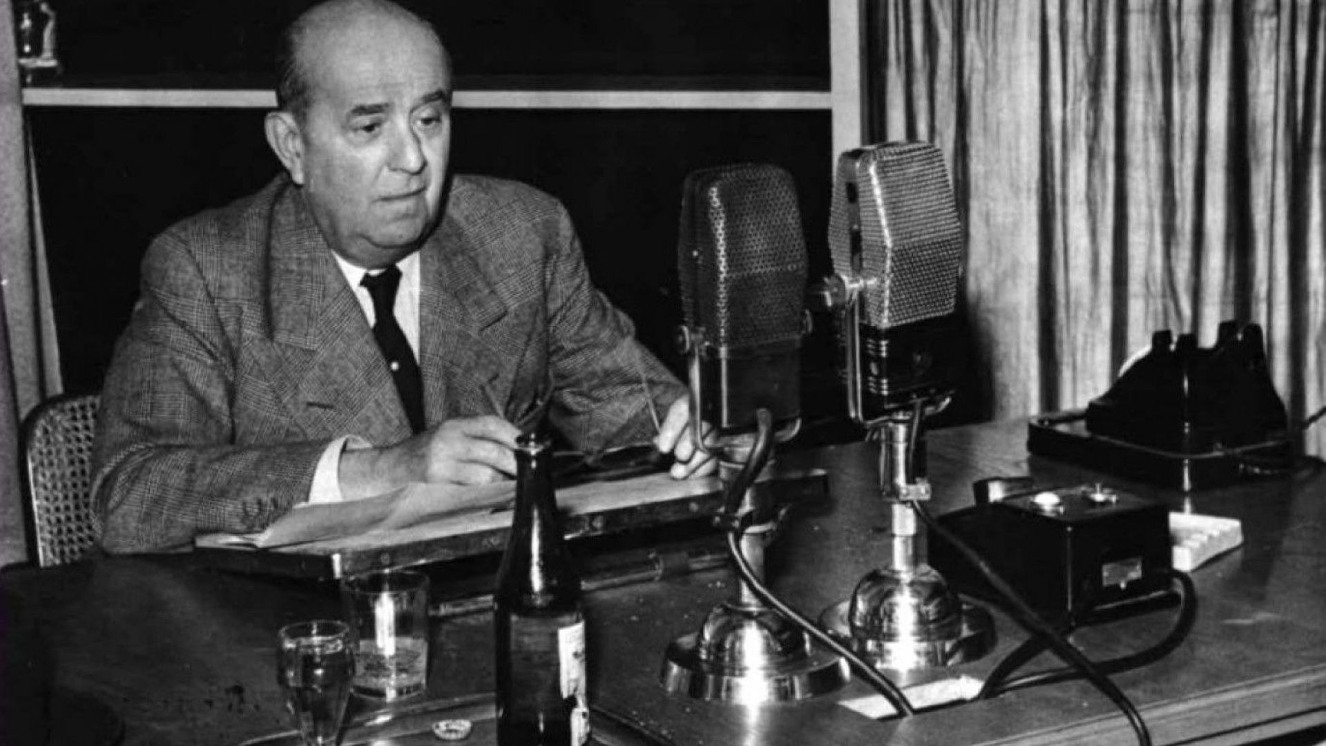 Чехия ще възобнови разследването на мистериозната смърт на чехословашкия външен