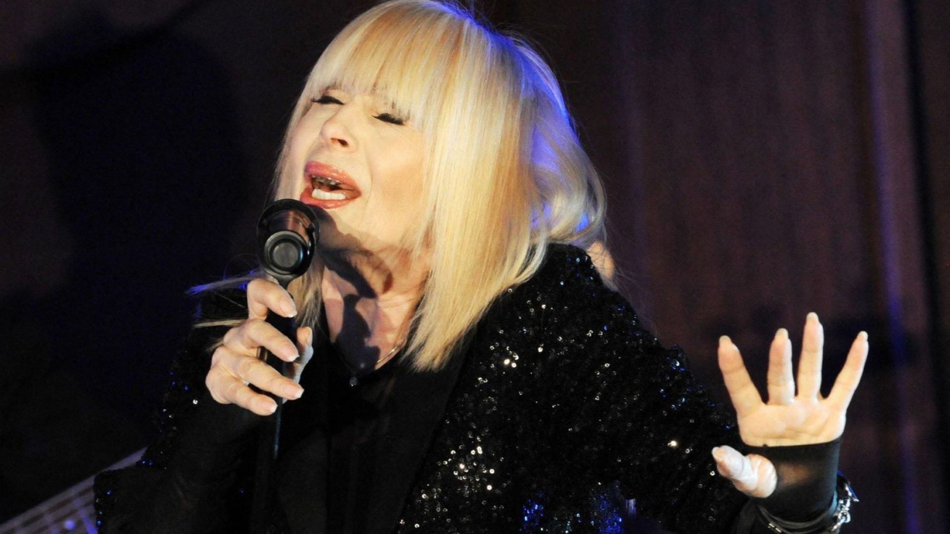 Правителството предлага на Народното събрание да одобри отпускането на пожизнени