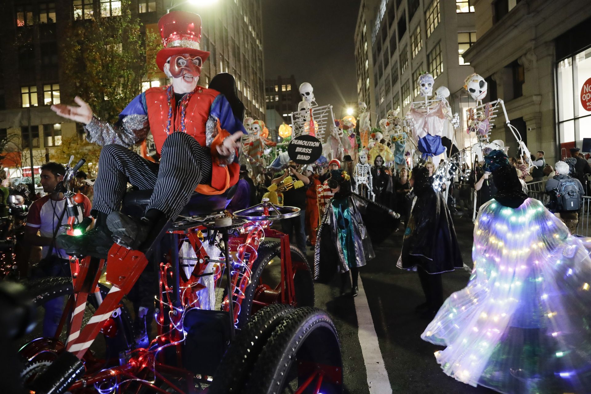 В Ню Йорк се проведе 46-ият парад за Хелоуин
