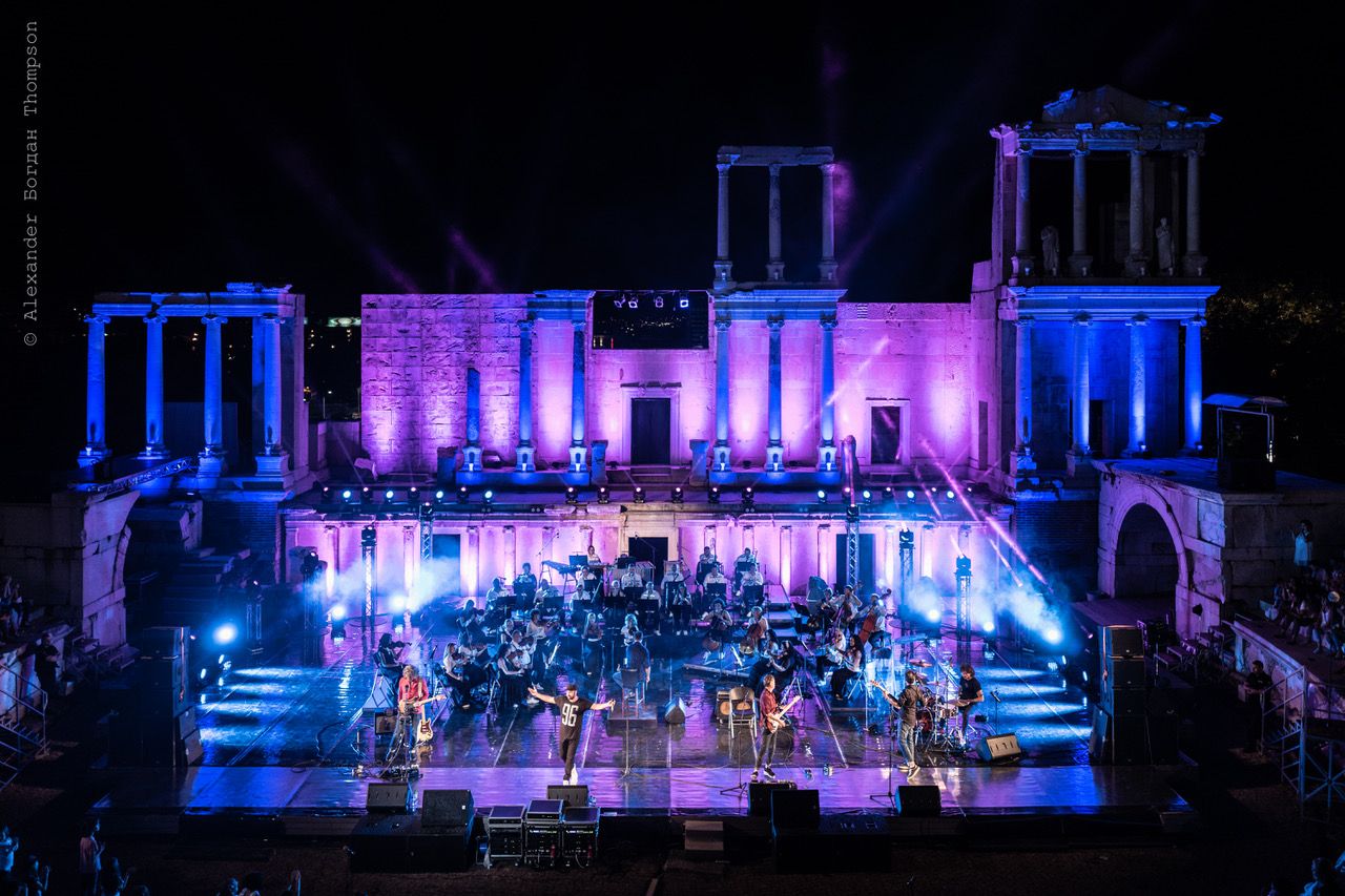 Концертът на Стефан Вълдобрев и "Обичайните заподозрени" в Античния театър в Пловдив