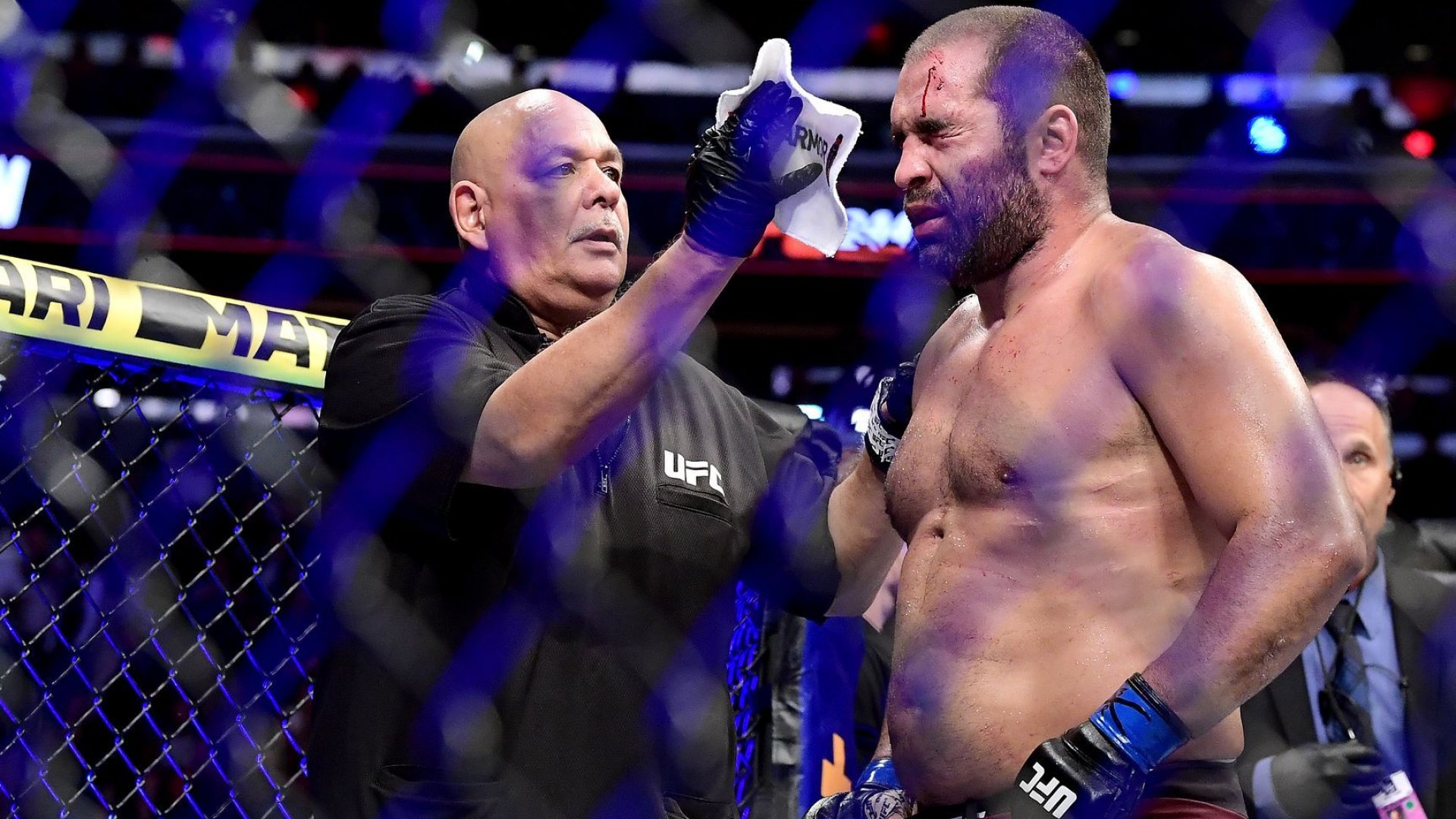 Травма отложи следващия бой на Благой Иванов-Багата в UFC