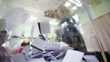 Депутатите от правната комисия отхвърлиха идеята на ГЕРБ за смесена