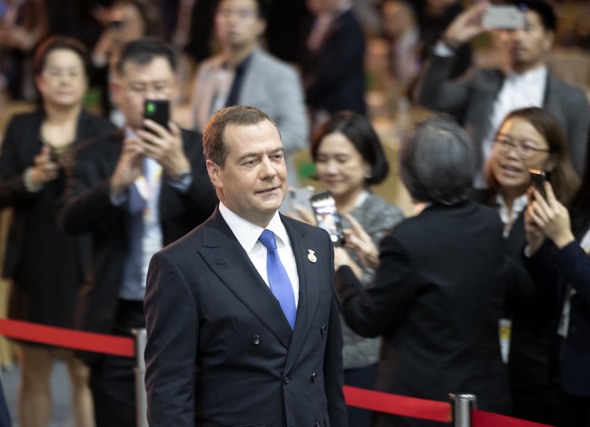  Дмитрий Медведев възложи на правителството да разработи мерки в отговор на санкциите на САЩ