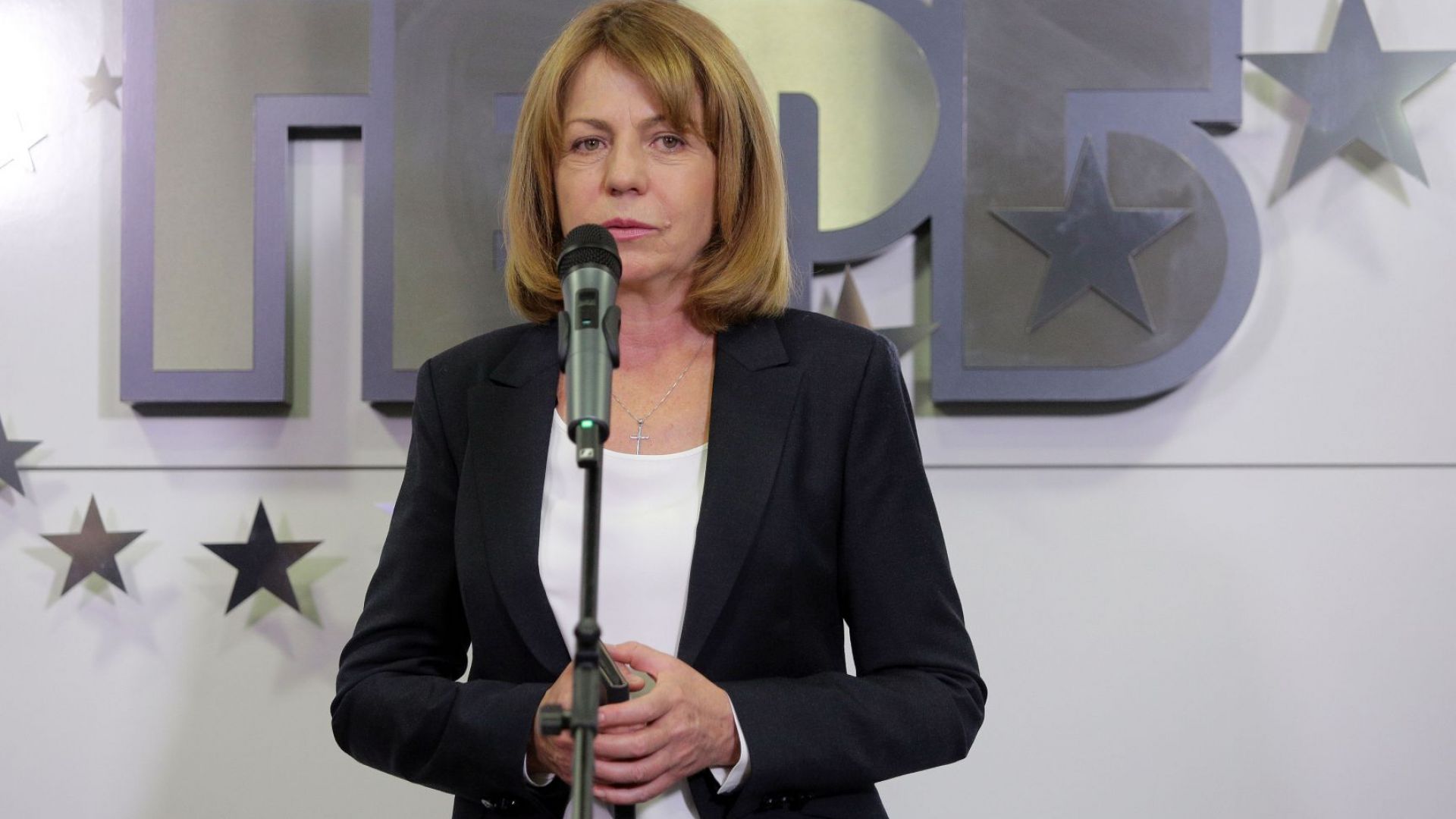 Новият стар кмет на София Йорданка Фандъкова отправи чрез Фейсбук