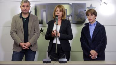 Общинските съветници в София избират днес председател на градския парламент