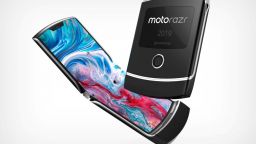 Вече знаем почти всичко за гъвкавия Motorola RAZR (снимки)