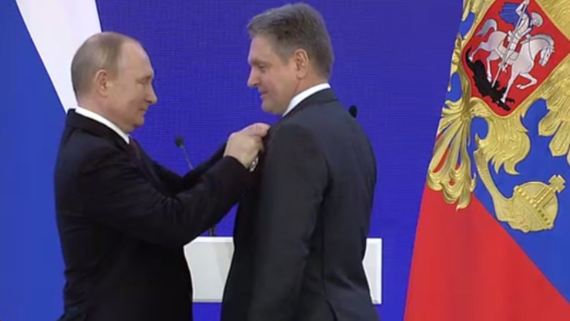 Кремъл разчита че награждаването на председателя на българското Национално движение