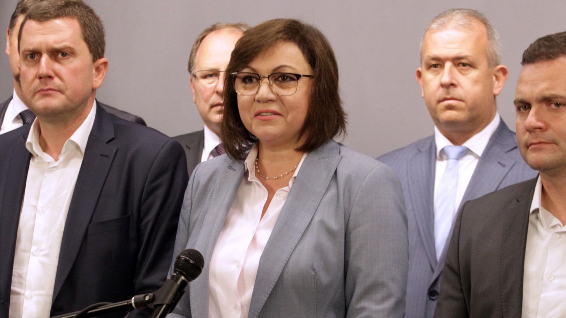 Лидерът на левицата Корнелия Нинова заяви че премиера Борисов го