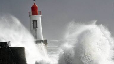 Петима души загинаха при вчерашните бури  в Югоизточна Франция