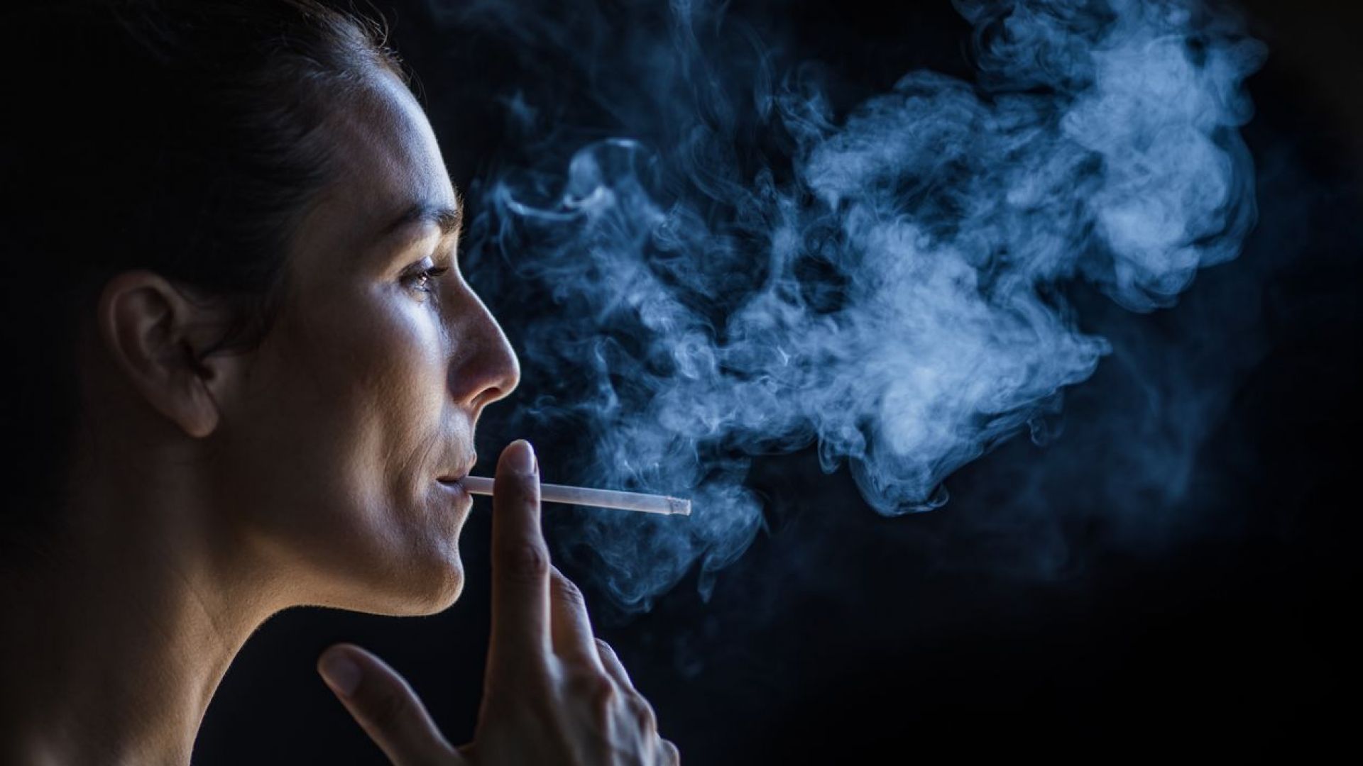 Три пъти повече бръчки по лицата на пушачите