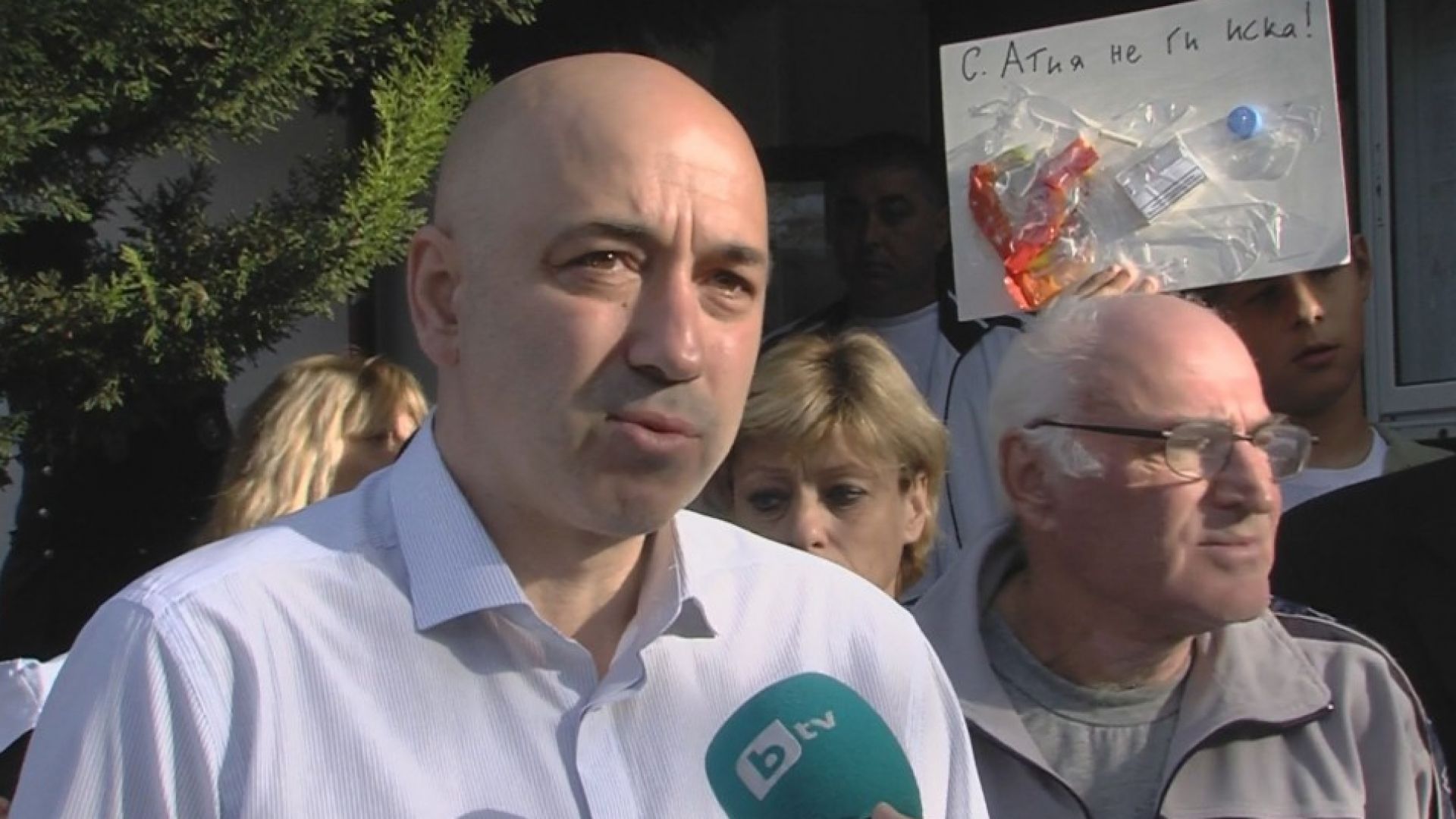 Първият работен ден на созополския кмет започна с протест