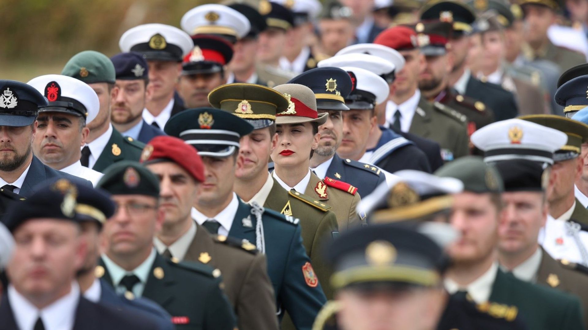 НАТО е в мозъчна смърт заяви френският президент Еманюел Макрон