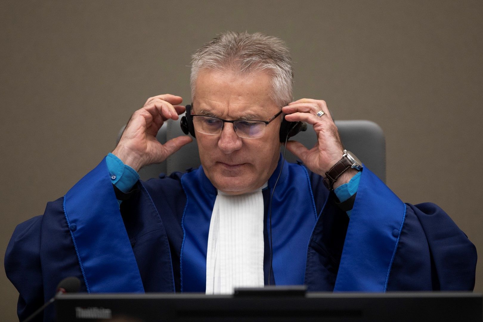 Съдията Робърт Фремр от Международния наказателен съд чете присъдата над Боско Нтаганда