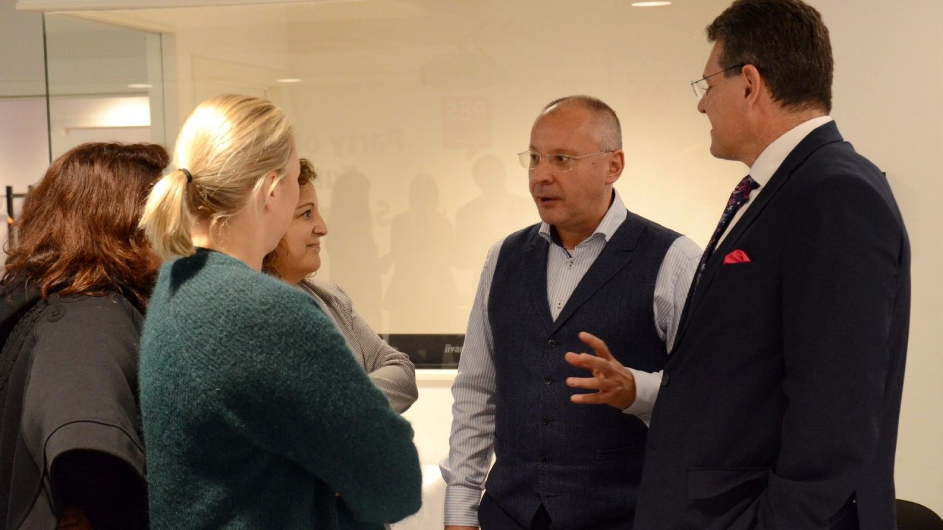 Под натиска на нашето семейство ПЕС избраната за следващ председател