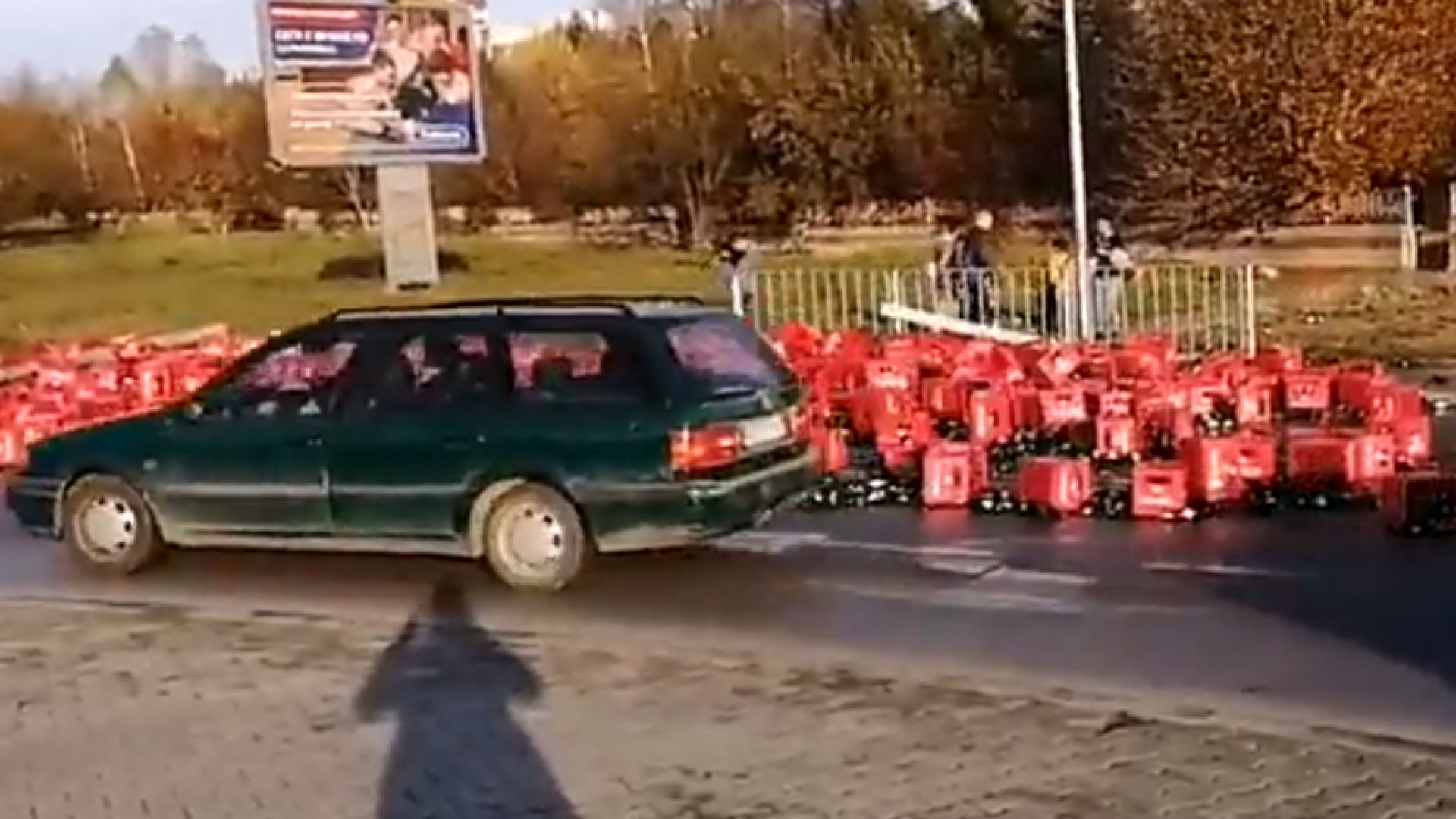 ТИР с бира катастрофира на изхода на Велико Търново към София (видео)