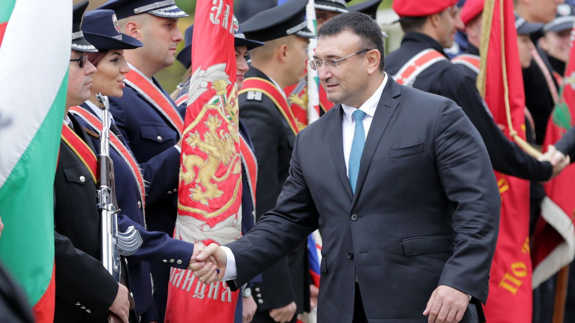 Вътрешният министър Младен Маринов поздрави служителите на МВР по повод