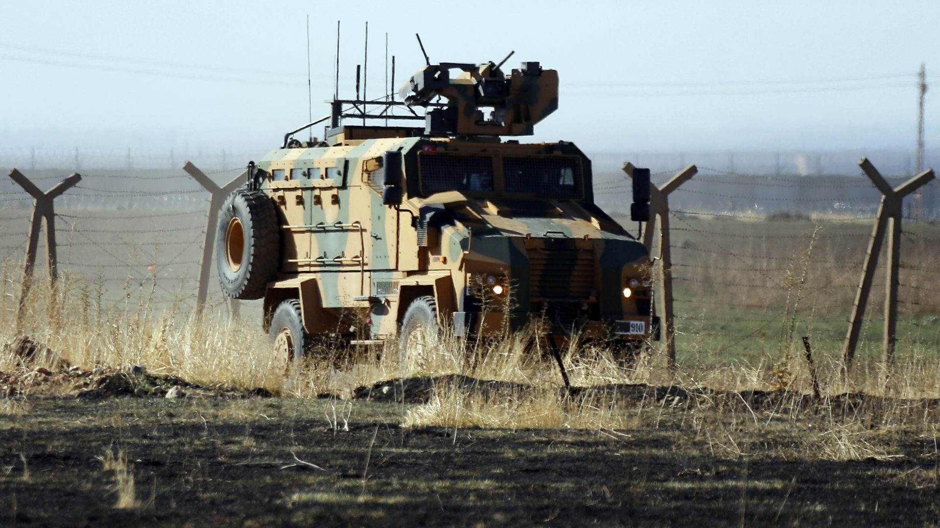 Ожесточени боеве избухнаха днес между сирийски правителствени сили и турски