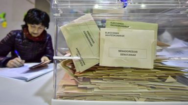  Изборите в Испания завършиха без безапелационен победител 