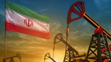  Цените на петрола скочиха след ракетния удар на Иран