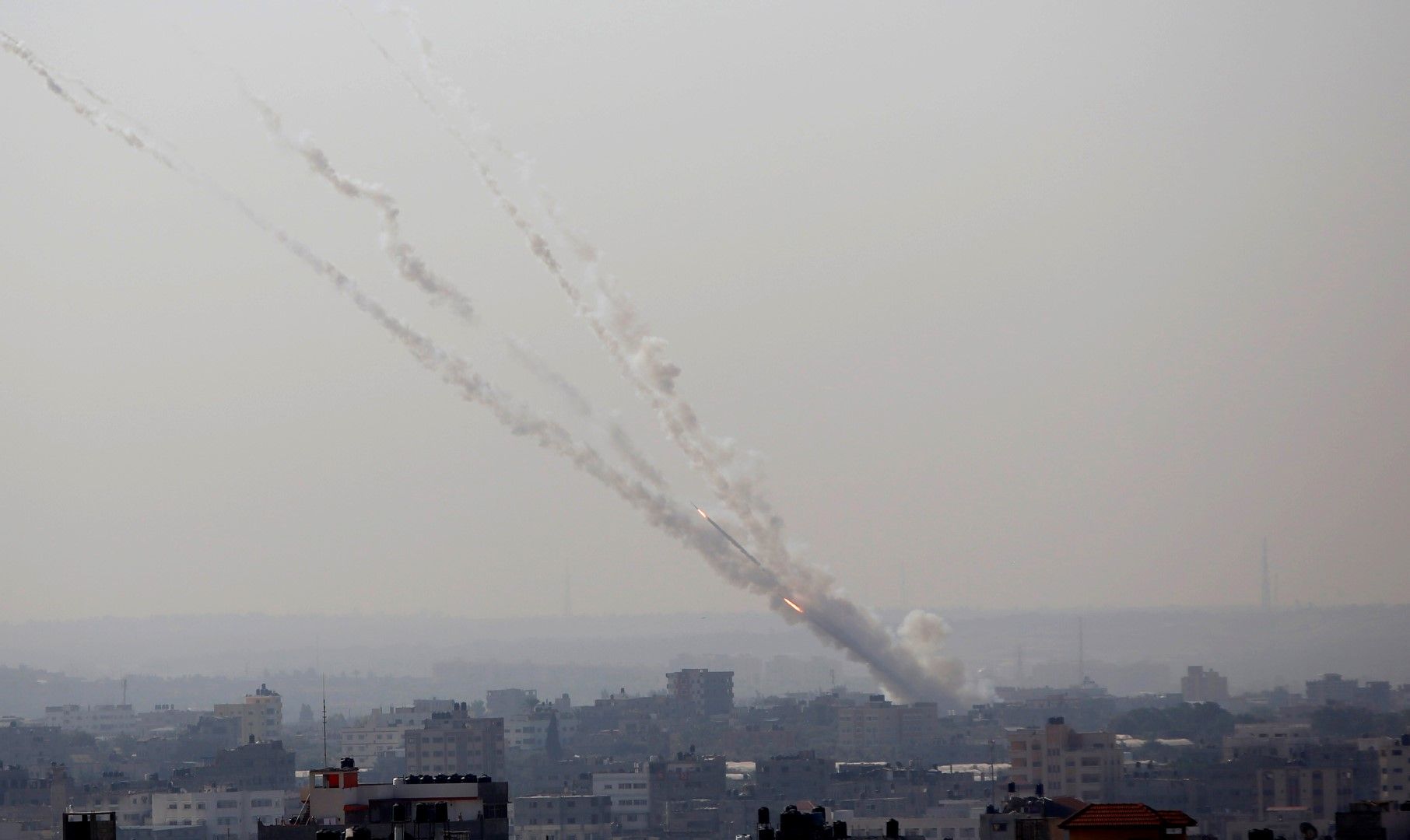 Ракетен обстрел по израелски градове, след като тази сутрин израелската армия атакува лидери на "Ислямски джихад"