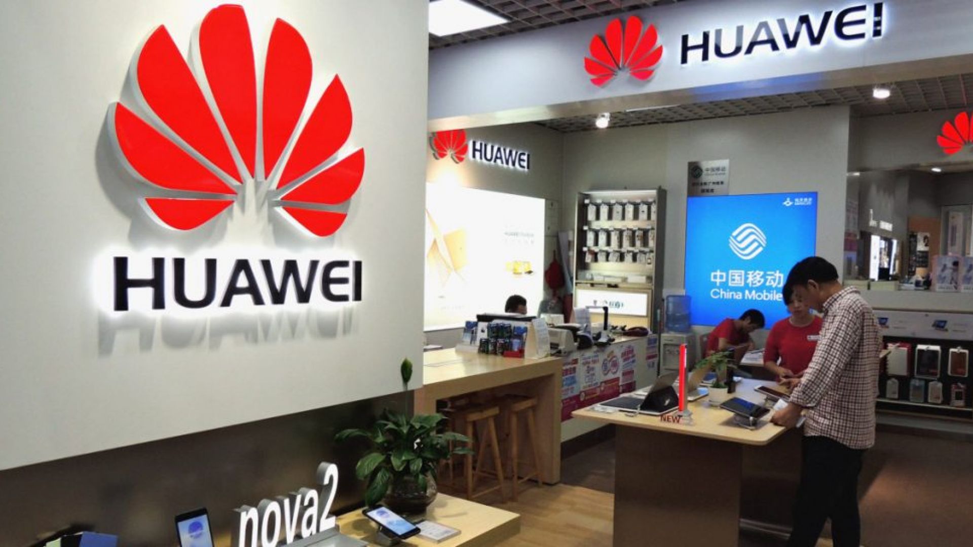 Huawei ще използва картите на TomTom
