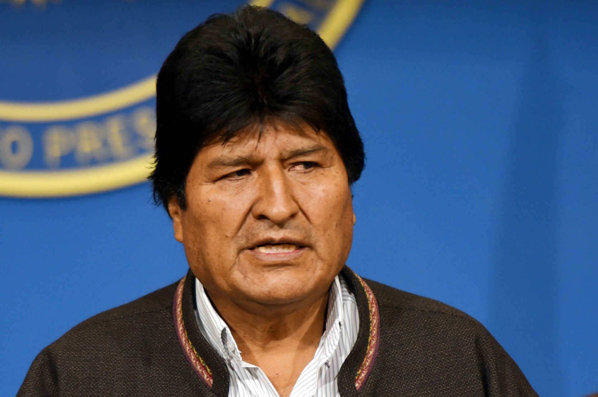 Принуденият да подаде оставка боливийски президент намери убежище в Мексико