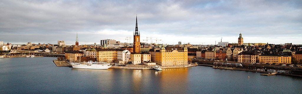Шведската Сведбанк (Swedbank) е предоставяла услуги на олигарси, засегнати от международни санкции
