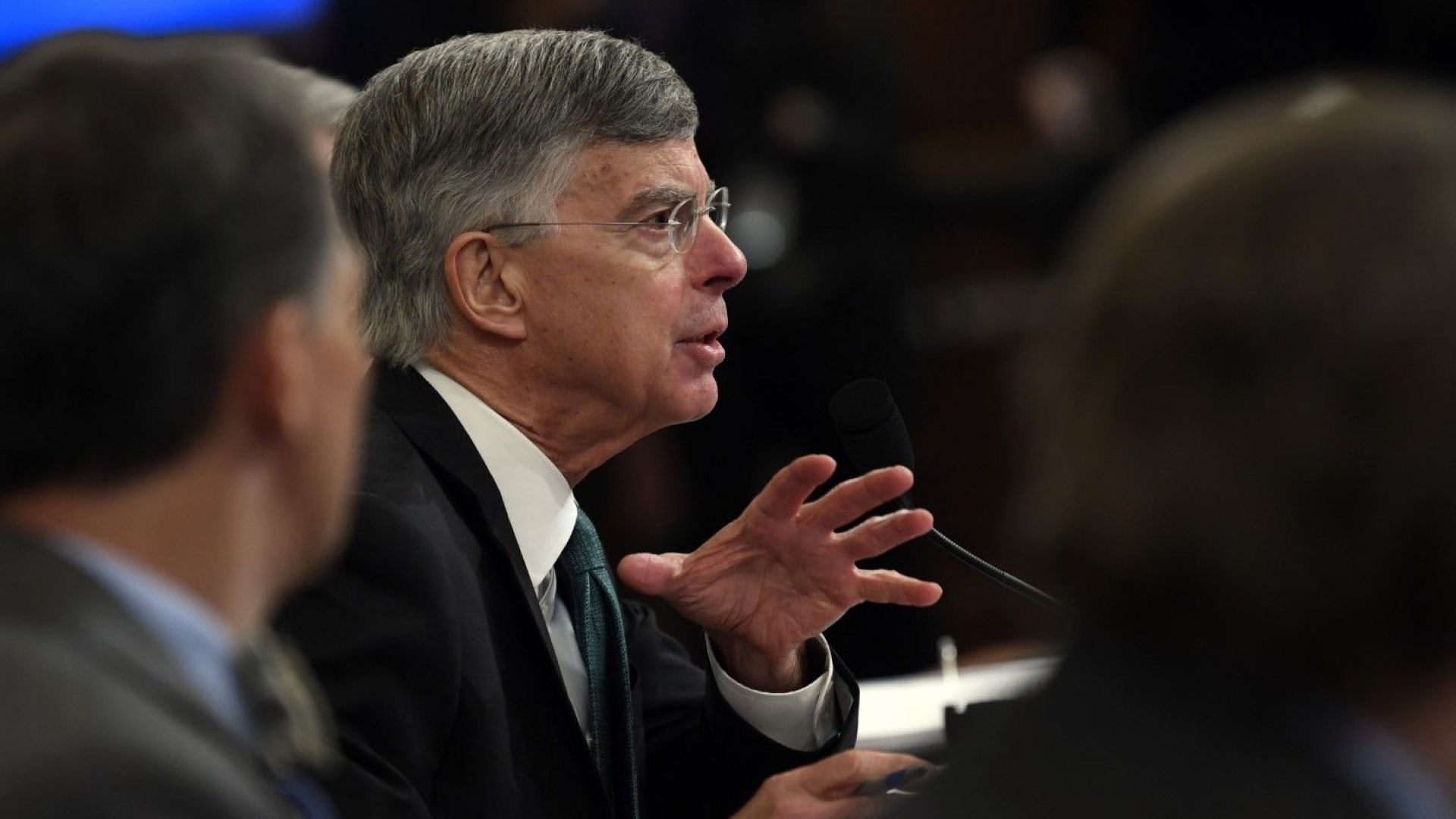 За пръв път високопоставен дипломат свидетелства днес че президентът на